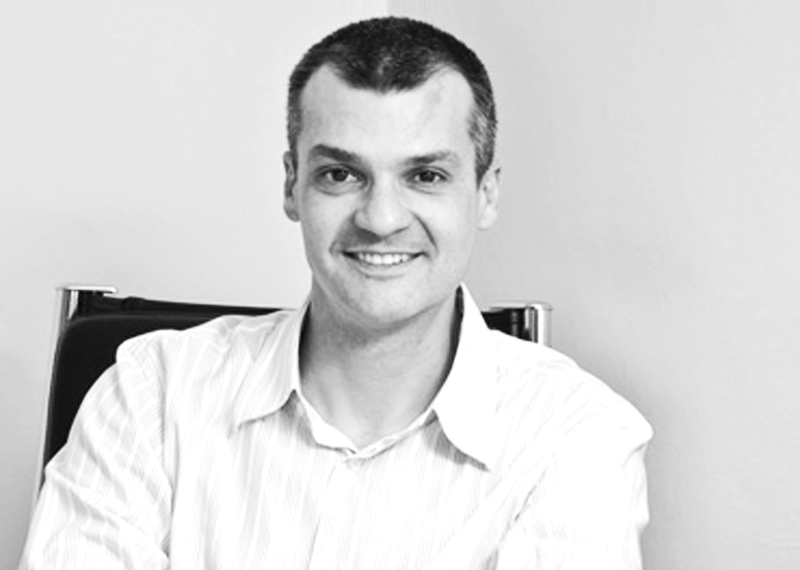 Dr Alek Nikolic Dr Alek Nikolic