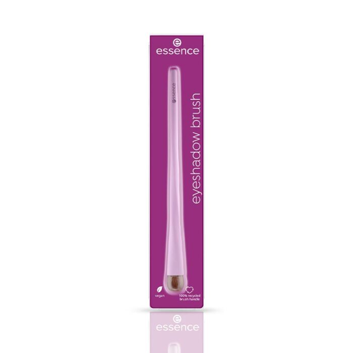 Essence-eyeshadow-brush-01