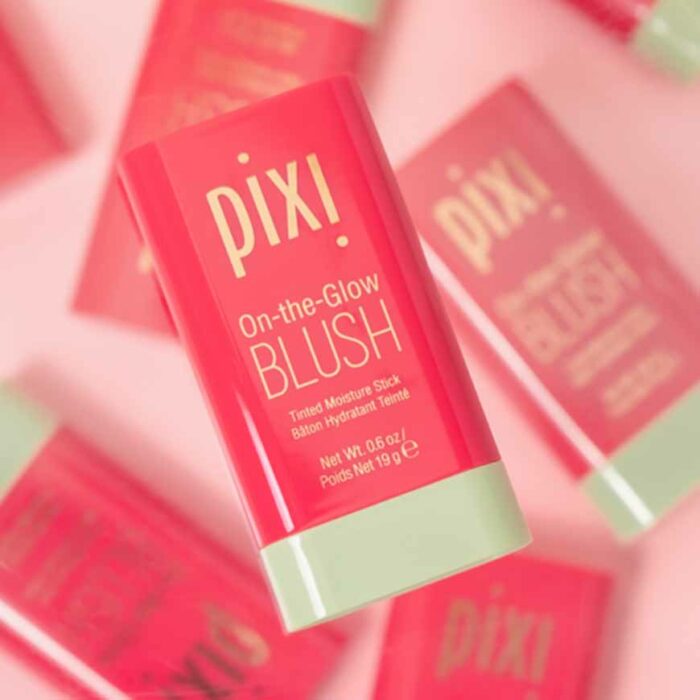 Pixi On the Glow Ruby 19g LIFESTYLE