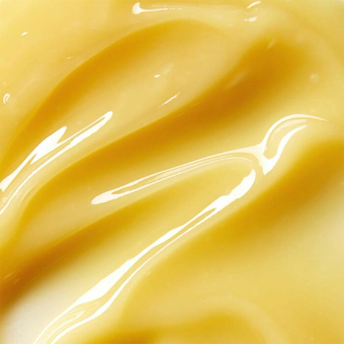 Elemis-Pro-Collagen-Black-Cherry-Cleansing-Balm-texture